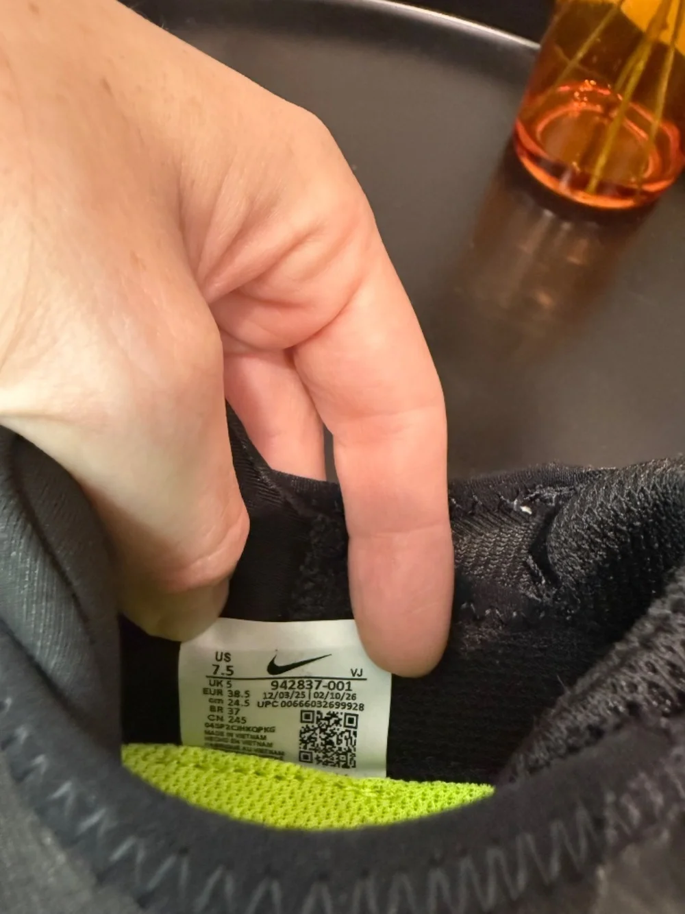 NIKE Free RN 2018--WOMENS US SIZE 7.5